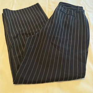EUC! Jaclyn Smith Black Lined Trousers with Tan & Cream print stripes Size 12